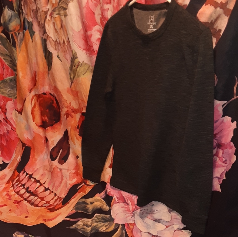 George long sleeved black and grey shirt